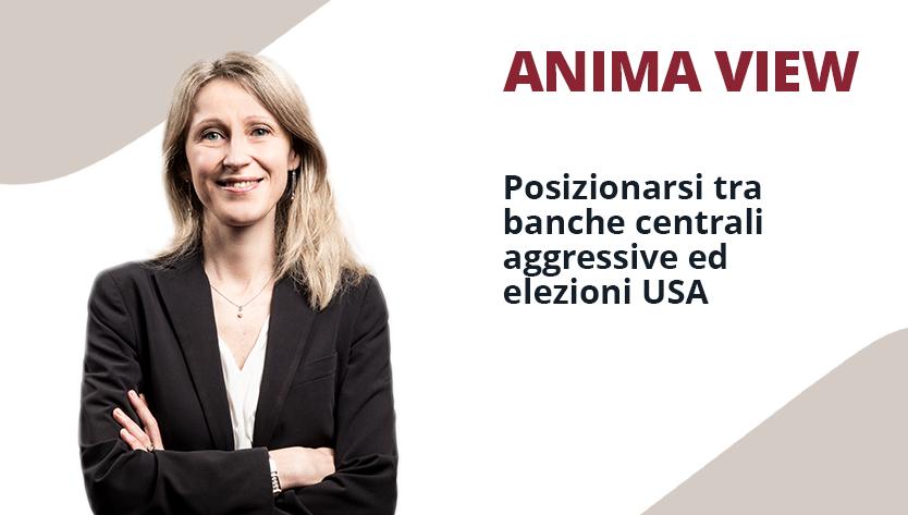 Una donna in carriera con un blazer nero e le braccia conserte accanto a un testo in italiano.