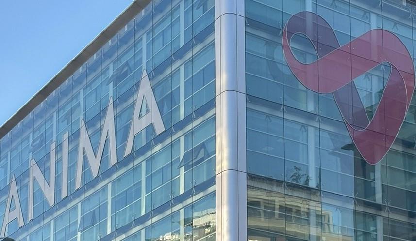 Palazzo di vetro sede di ANIMA a Milano.