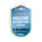 Distintivo blu a forma di scudo su sfondo nero con contorno dorato, con la scritta “Migliore Gestore Fondi Italia Big” e “la Repubblica Affari&Finanza 2026”, con quattro stelle.
