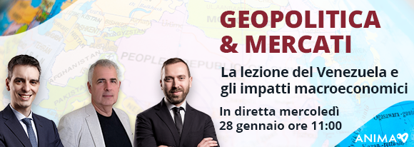 Tre professionisti in abito da lavoro sono insieme per promuovere un evento